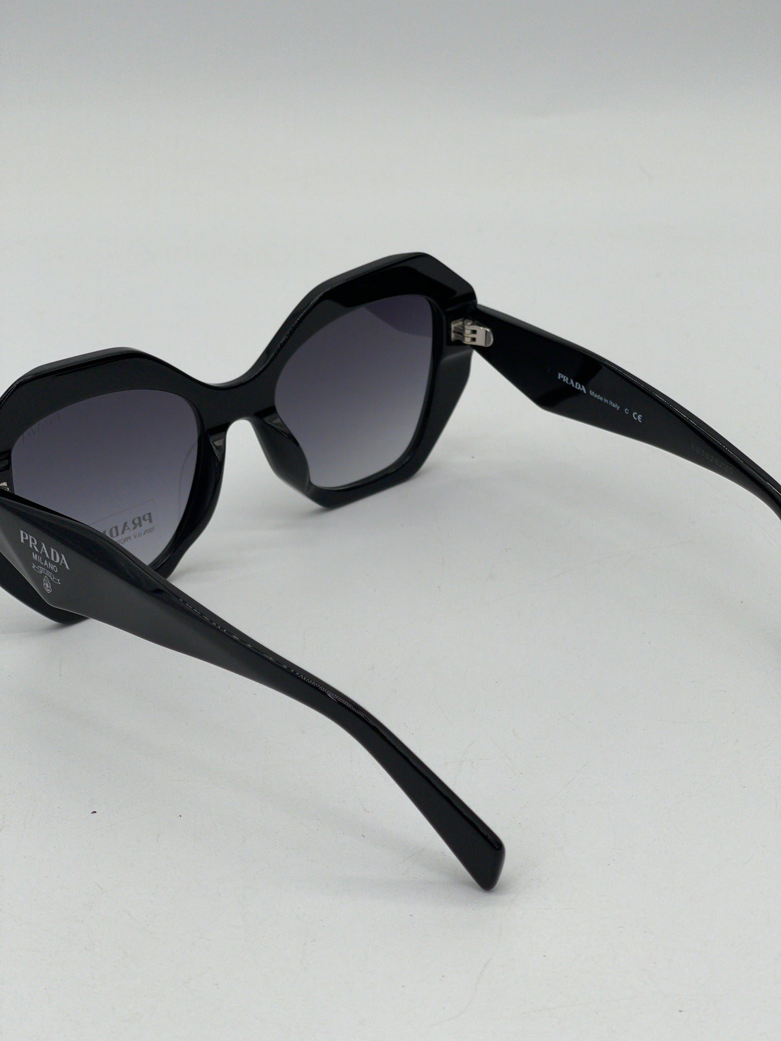 New Prada Black Geometric Sunglasses. XB36282160 093024 H