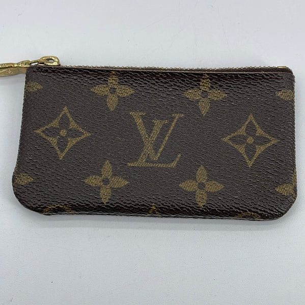 PRELOVED Louis Vuitton Monogram Cles Coin Key Pouch CA0033 090123 –  KimmieBBags LLC