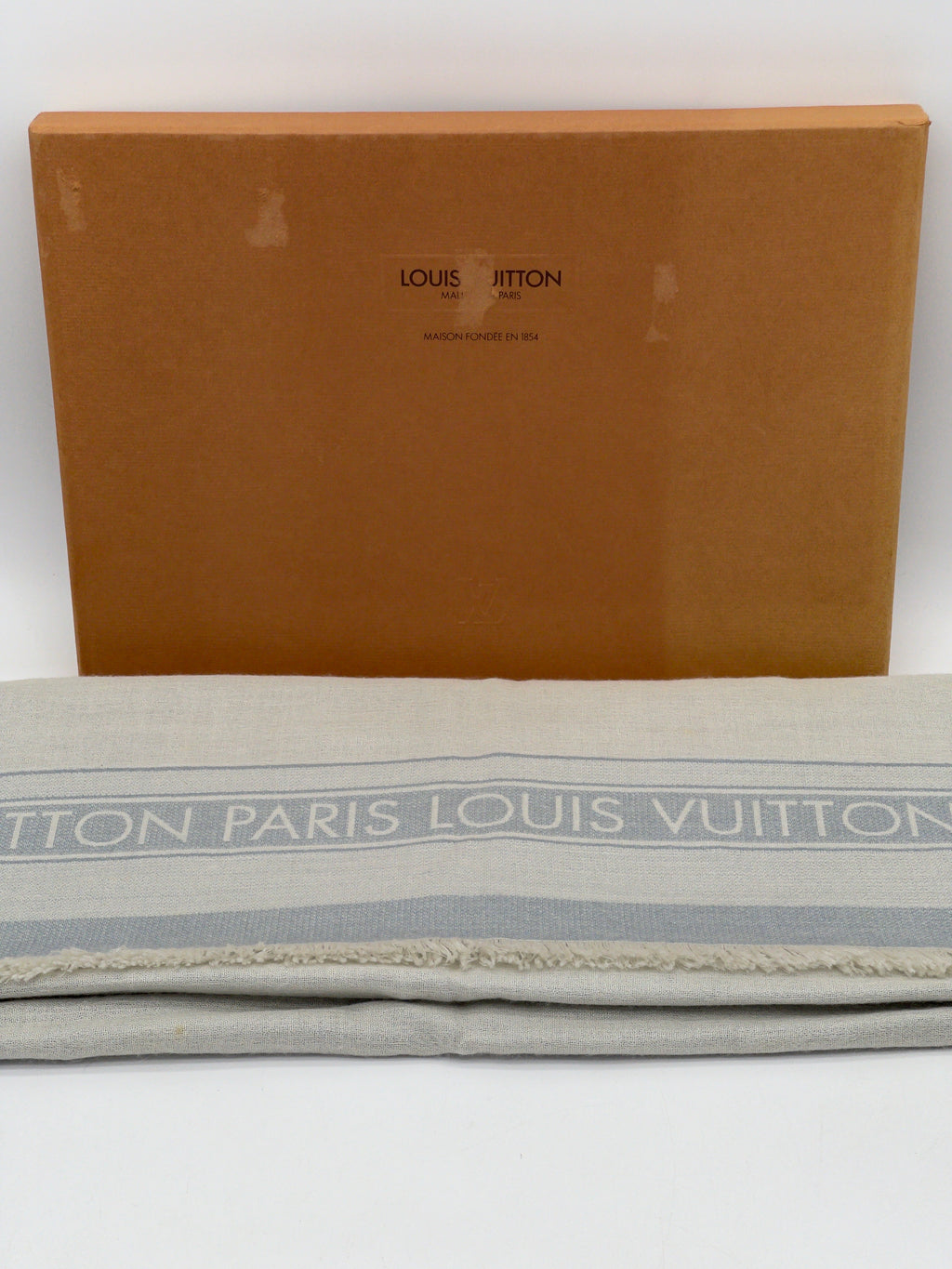 Preloved Louis Vuitton Grey Shawl - 80% Cashmere 20% Silk 101024 H