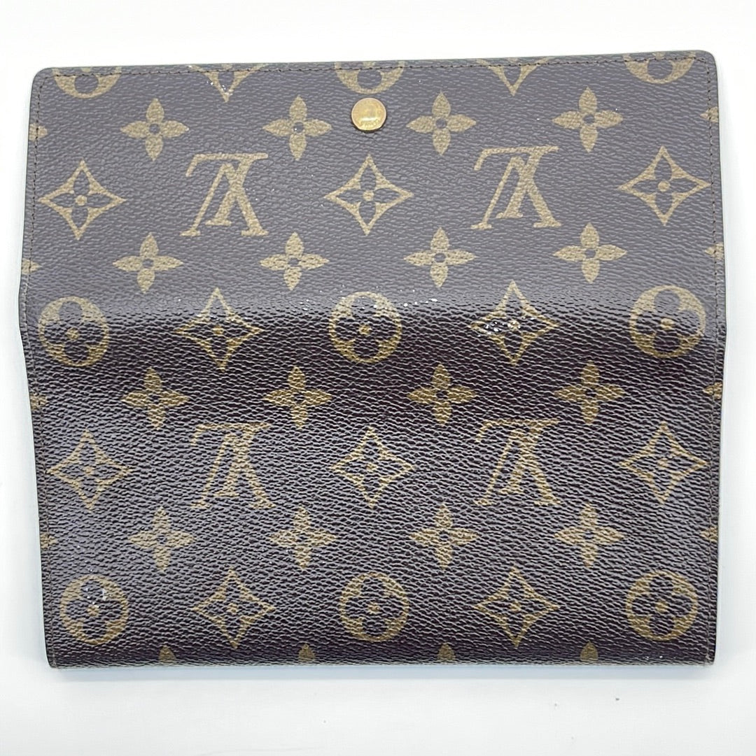 Preloved Louis Vuitton Monogram Sarah Wallet AN0930 100223