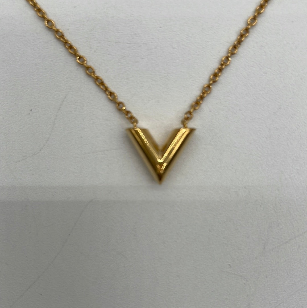 Preloved Louis Vuitton Gold Essential V Necklace 345876 041724 H