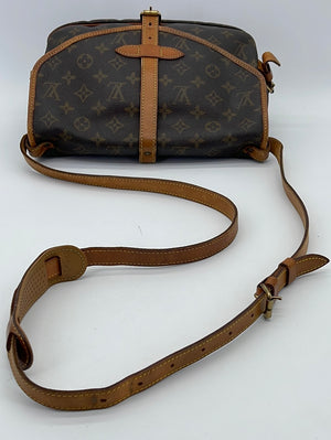 marque Vintage LV Saumur 30cm Crossbody - Adorn