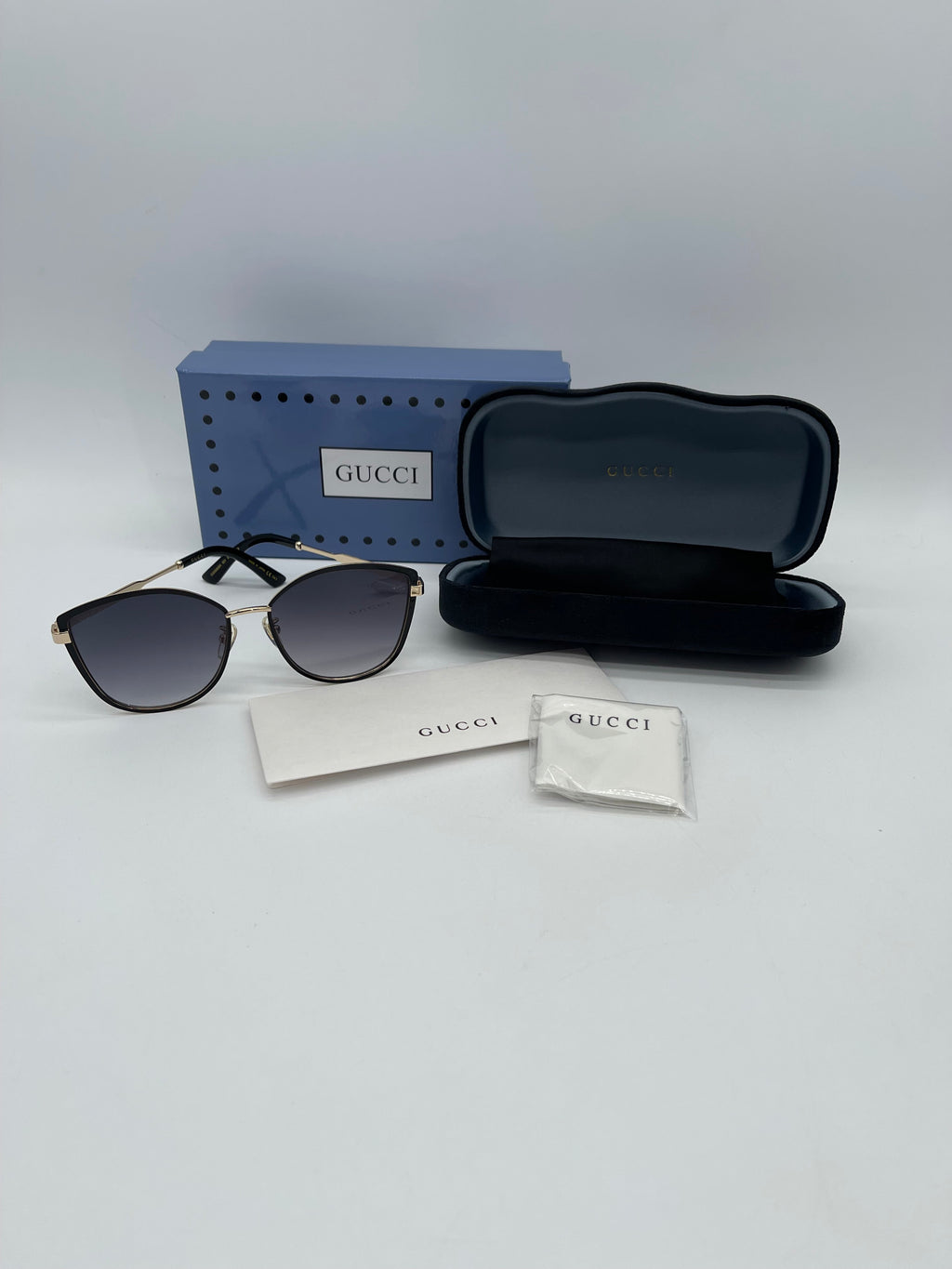 Like New Gucci Gold and Black Gradient Sunglasses TOULRC46174 090524 H