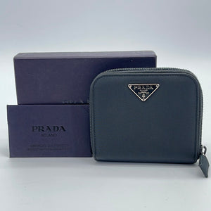 PRELOVED PRADA Logo Plate Nylon Zip Bifold Wallet 86QV267 050124 H