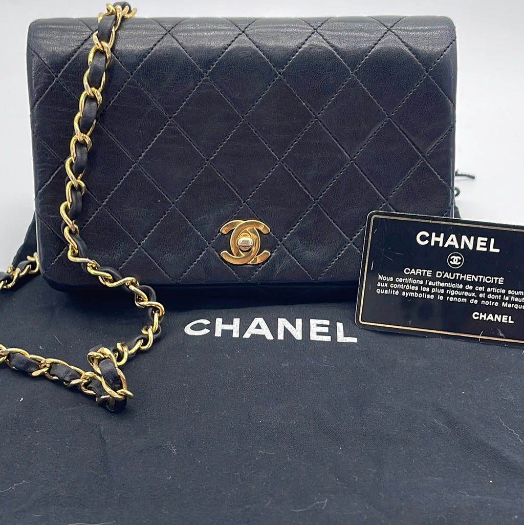 Preloved Chanel Black Vinyl Toile Chain Tote Bag H86B8G6 042423 - $300 –  KimmieBBags LLC