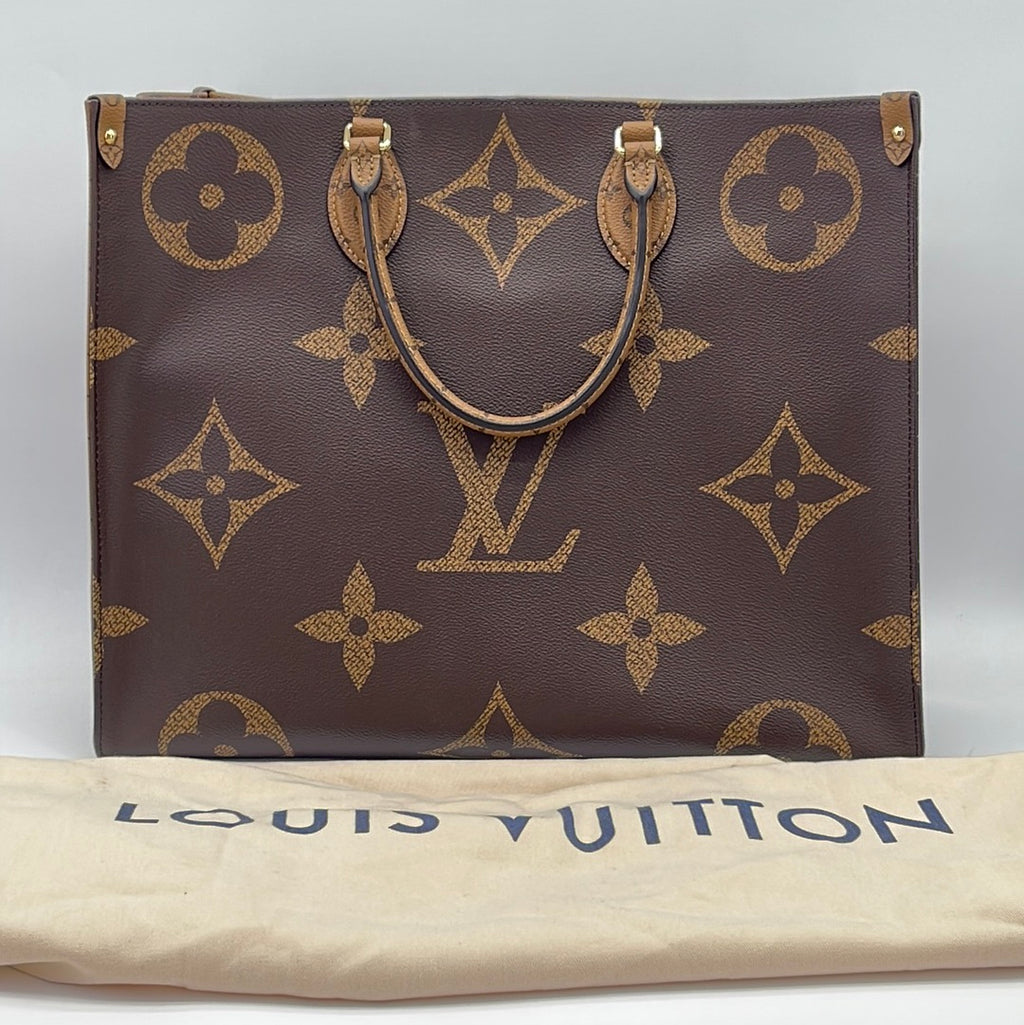 Preloved Louis Vuitton Monogram Christopher Bumbag 052223 – KimmieBBags LLC