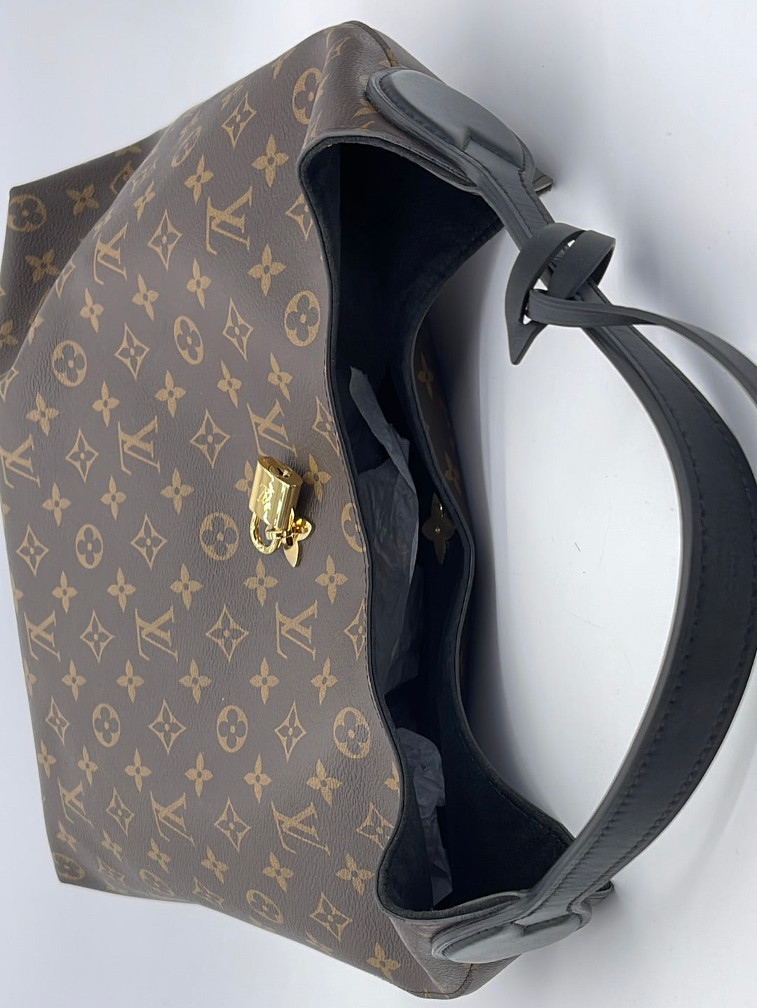 Preloved Louis Vuitton Monogram Canvas Flower Hobo Leather Shoulder Ba –  KimmieBBags LLC