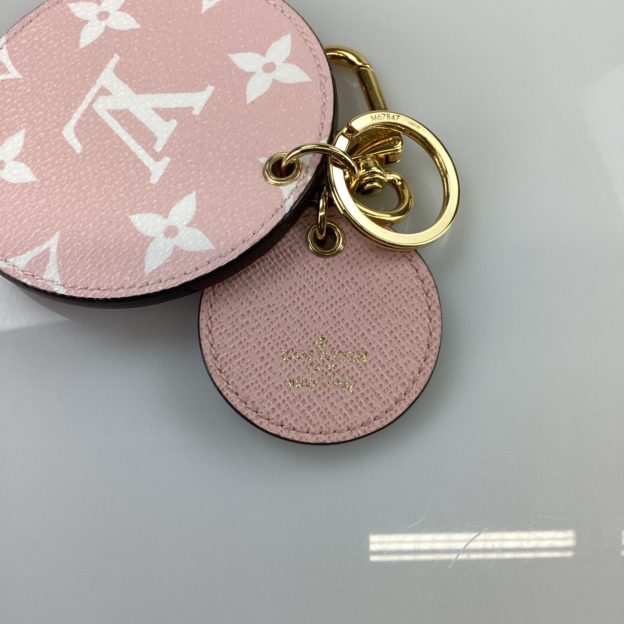 Preloved Louis Vuitton Red Monogram Round Keychain CX0129 042624B