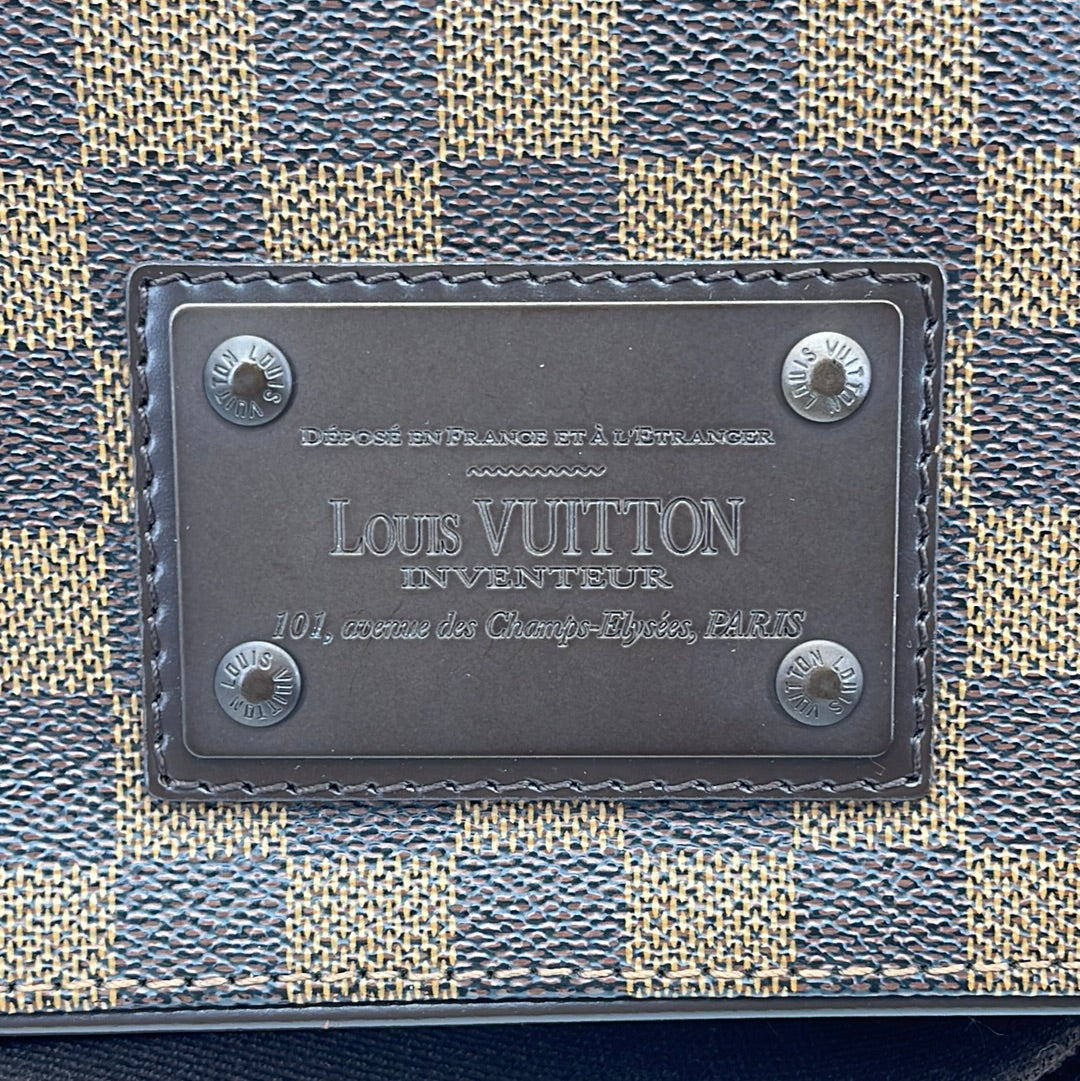 Louis Vuitton Damier Ebene Pochette Plate Brooklyn Crossbody Gold