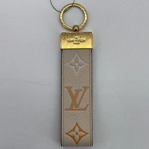 Preloved Louis Vuitton Beige Maxi Dragonne Key Holder 163 040924 P