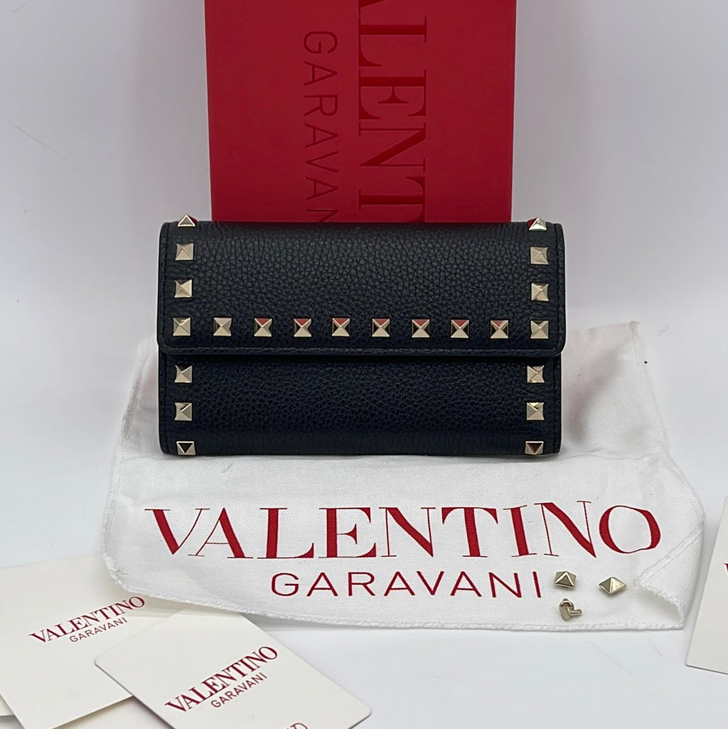 Preloved Valentino Garavani Black Rockstud Flap Wallet W4D4YV3 041624 H