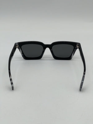 New Burberry Black and White Briar Sunglasses BY06407662G 100824 P