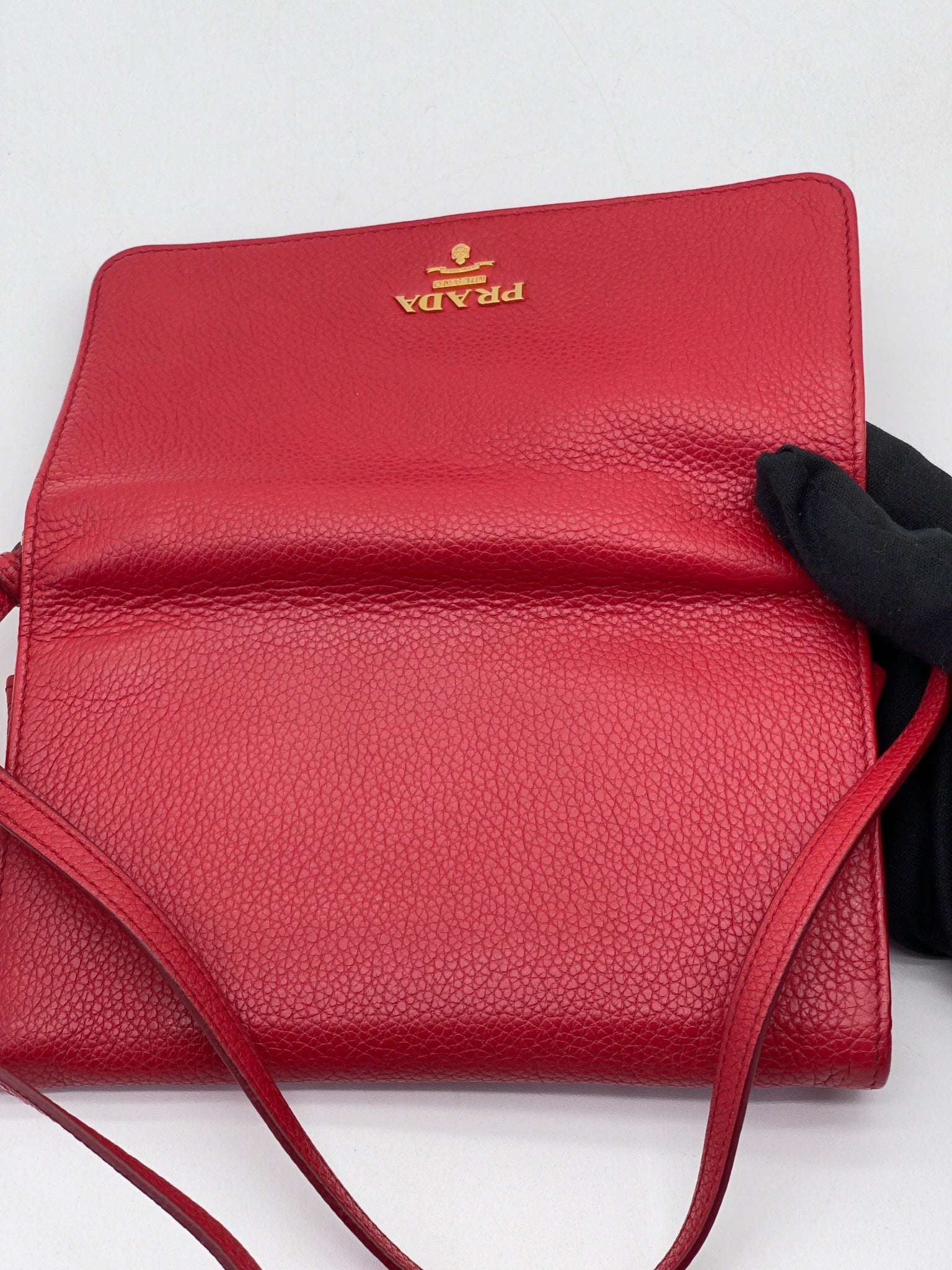 Preloved Prada Red Leather Wallet on Leather shoulder strap. JB8K9W8 100724 P