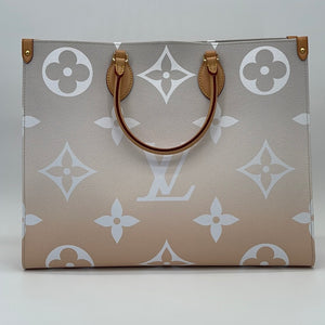 Louis Vuitton MONOGRAM GM ONTHEGO HANDBAG GIANT FLOWER PRINT AUTHENTIC TOTE  BAG