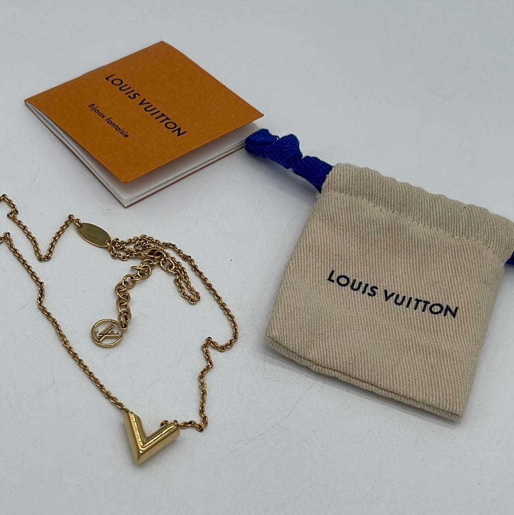 Preloved Louis Vuitton Gold Essential V Necklace LE0290 041724 H