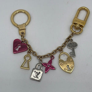 Preloved Louis Vuitton Gold Love Lock Heart Bag Charm DI0119 050724 H