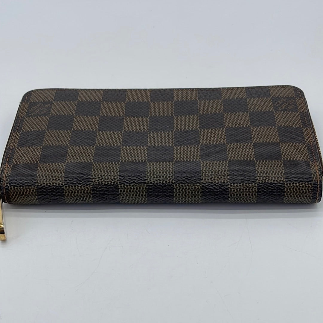 PRELOVED Louis Vuitton Damier Ebene Zippy Wallet W7XKDT6 041024 P