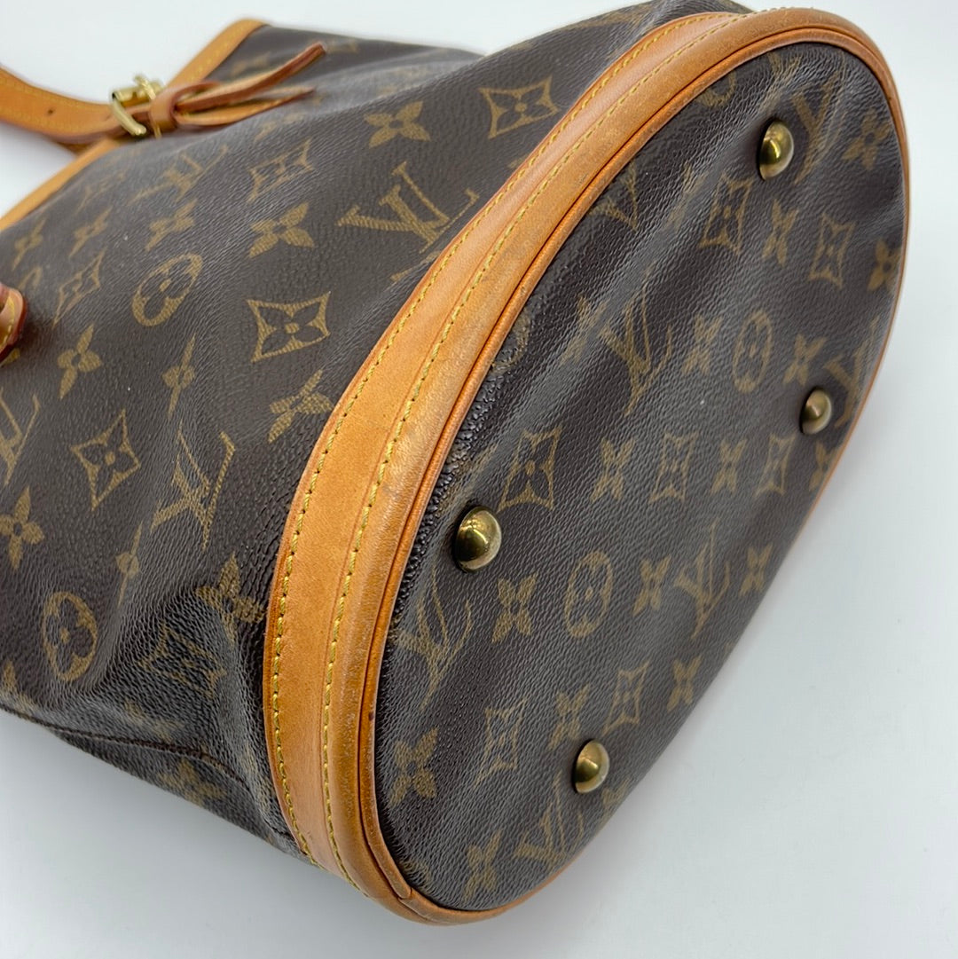 Preloved LOUIS VUITTON Monogram PM Bucket Bag OK4142 100223 – KimmieBBags  LLC