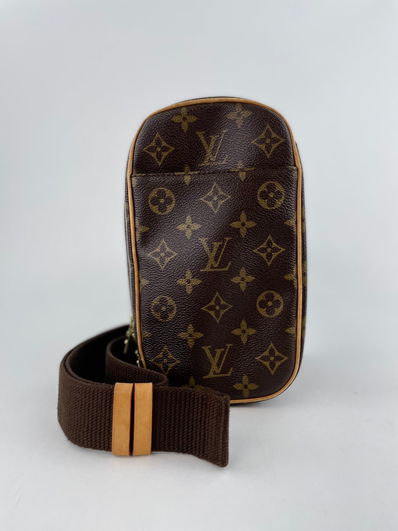 Louis Vuitton Monogram Crossbody Messenger Bag Brown