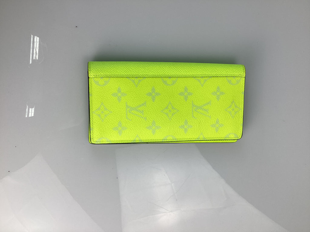 Preloved Louis Vuitton Yellow Monogram Taigarama Brazza Wallet V44HWD2 041024 B