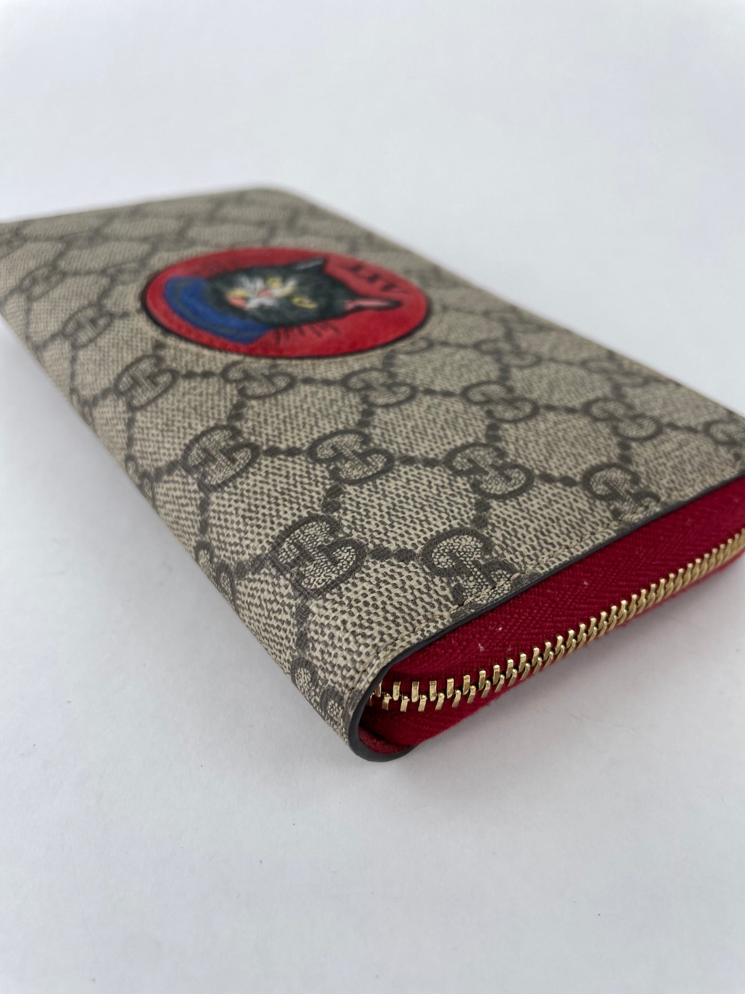 Gucci Brown Gg Supreme Small Oblo Cat Wallet