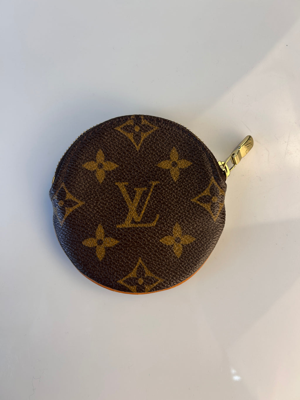 PRELOVED Louis Vuitton Monogram Round Coin Key Pouch BK3HGKJ 041224 B