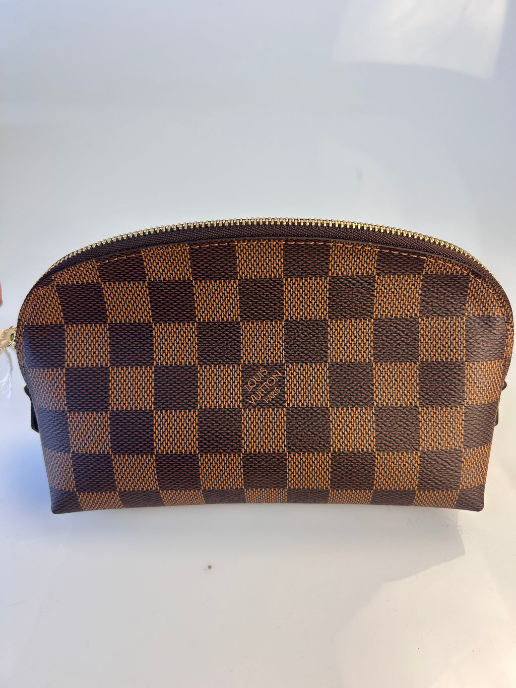 PRELOVED Louis Vuitton Damier Ebene Cosmetics Pouch 8C8XHHD 041024 B