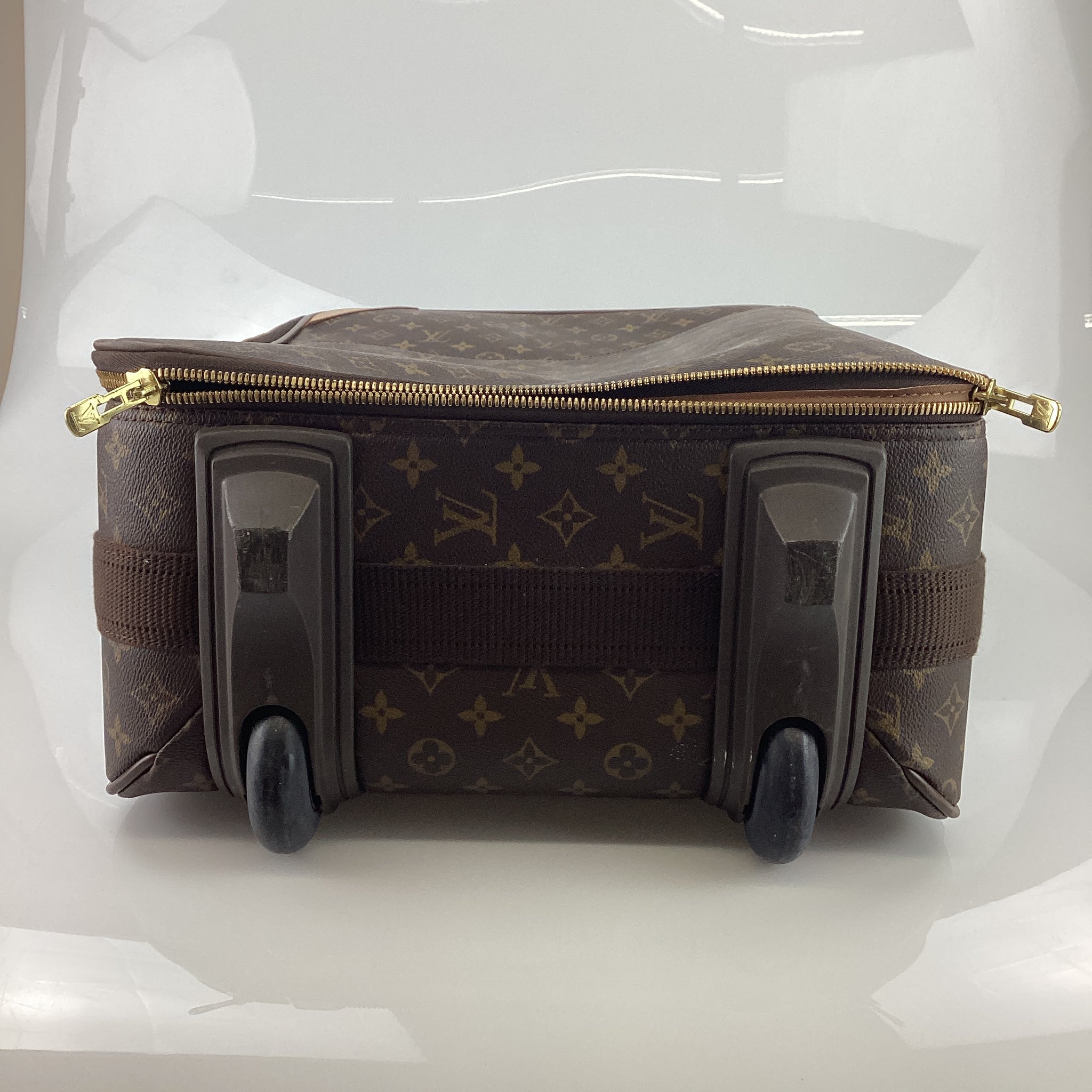 Preloved Louis Vuitton Pegase 55 Monogram Suitcase KR73XW2 0505324 B