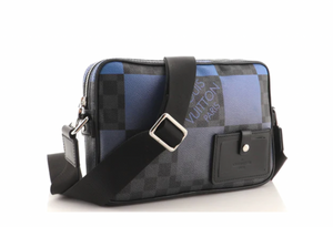 Louis Vuitton Black Damier Graphite Alpha Messenger Bag Louis Vuitton | The  Luxury Closet