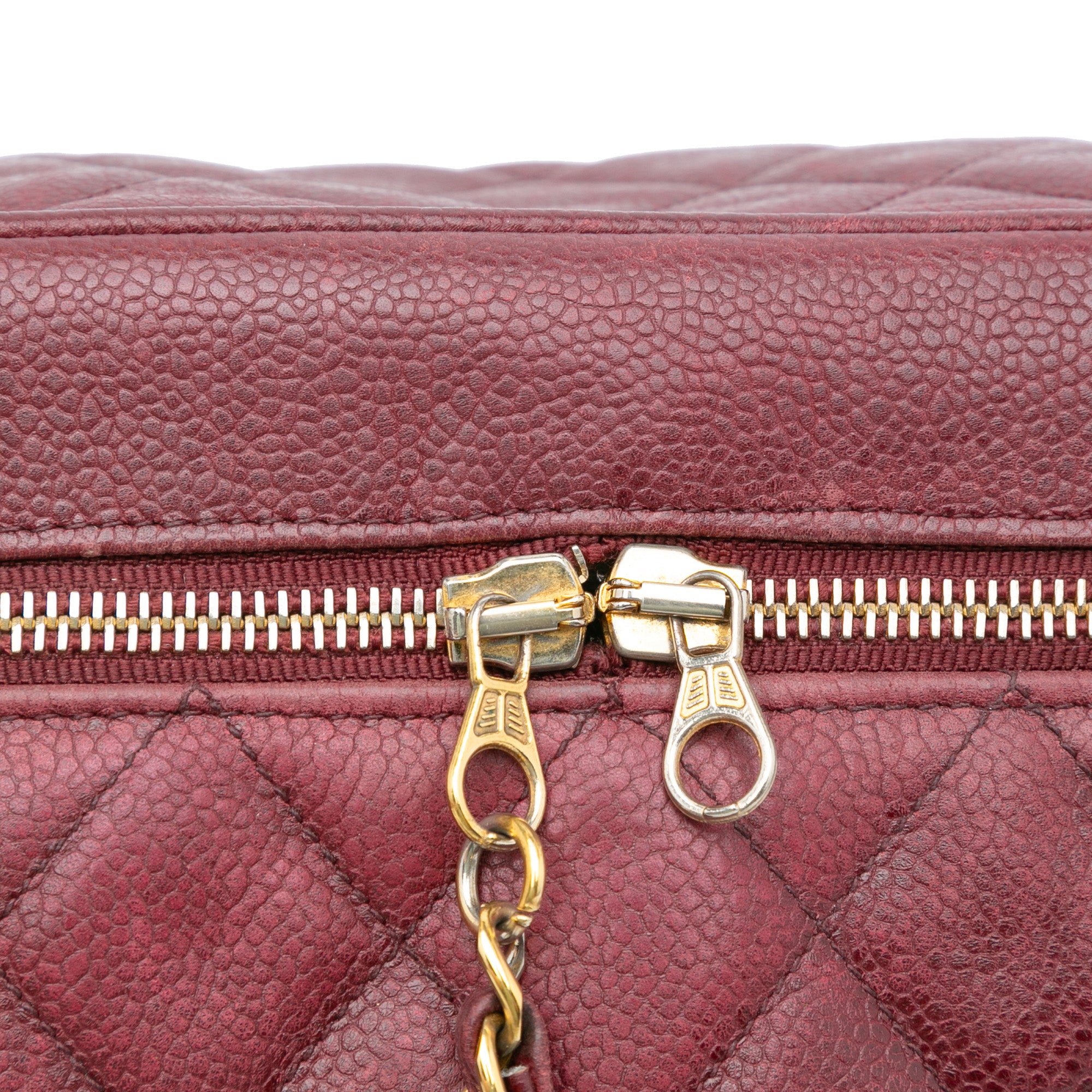 Preloved CHANEL Large Burgundy Quilted Caviar Zip Box Bag. TWMV4R6 081524 Y