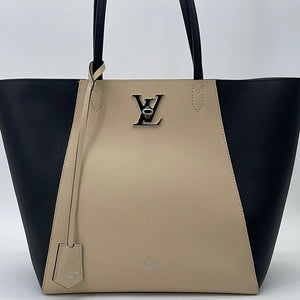 Pre-owned Louis Vuitton 2016 Lockme Cabas Tote Bag In Black