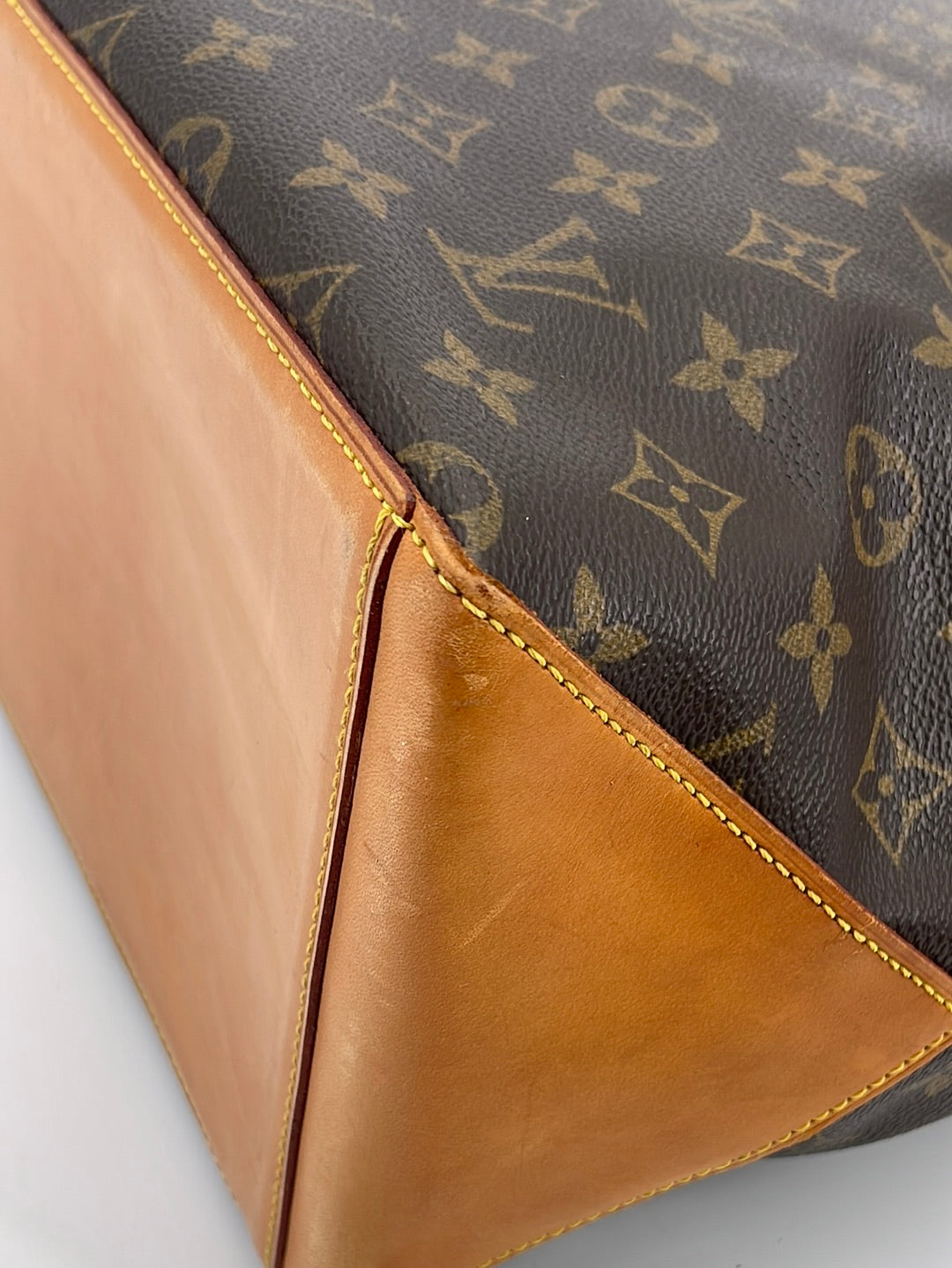 Louis Vuitton, Bags, Beautiful Louis Vuitton Monogram Cabas Mezzo Tote  Bag M5151 Used