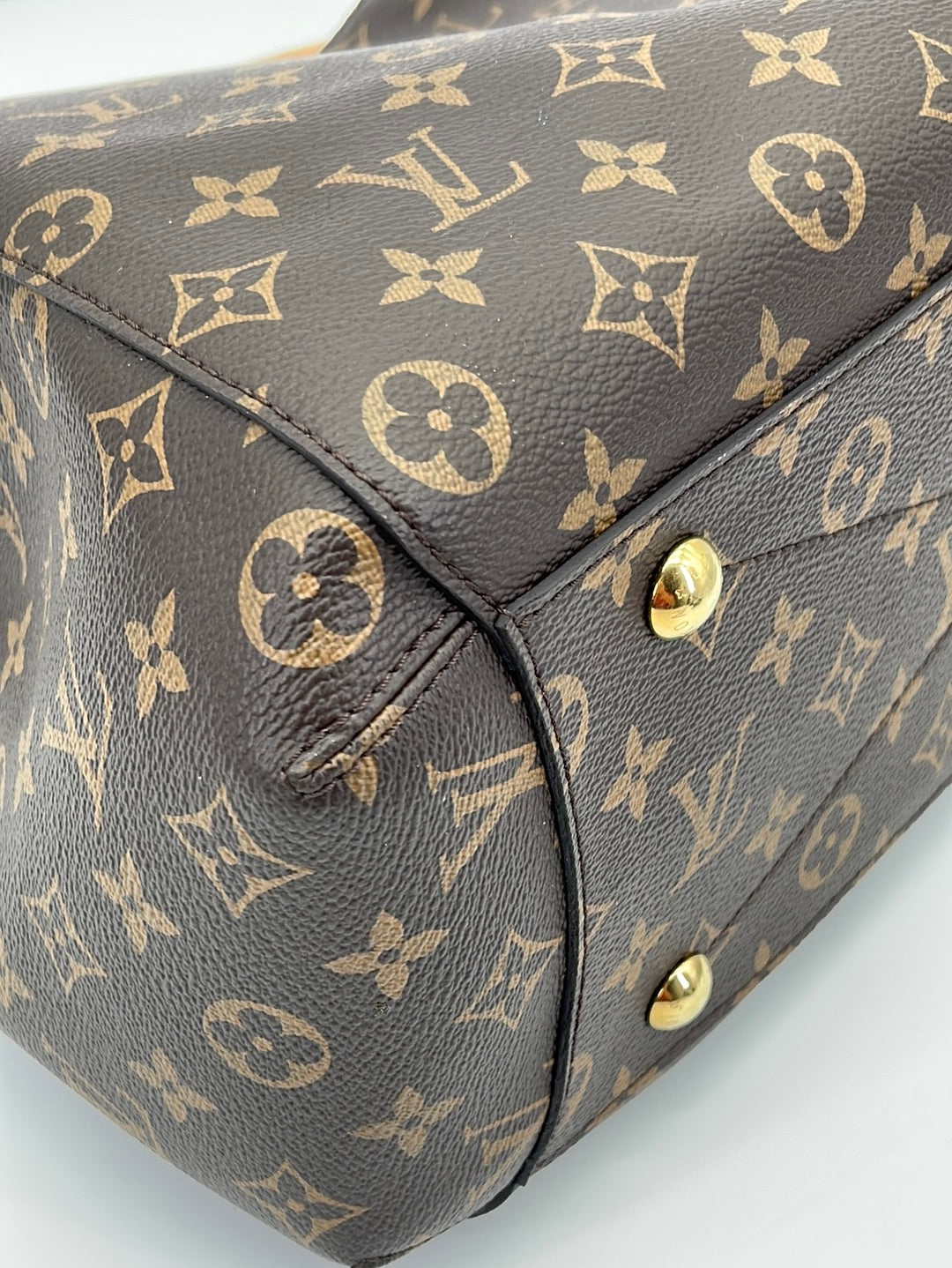 Louis Vuitton Artsy GM Monogram Canvas Shoulder Bag