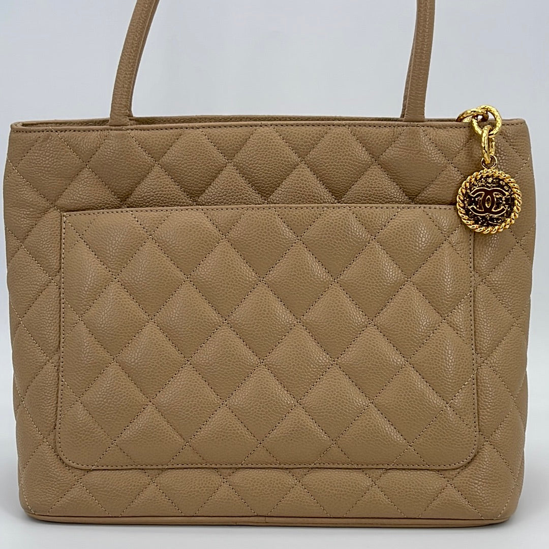 Preloved Chanel Beige Quilted Caviar Leather Medallion Tote