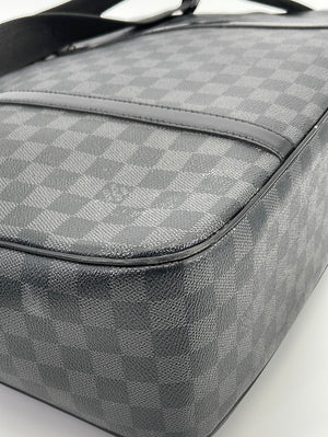 PRELOVED Louis Vuitton Jorn Damier Graphite Briefcase BA1069 050523 –  KimmieBBags LLC