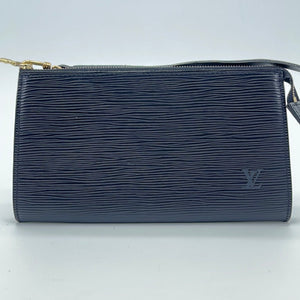 Louis Vuitton Epi Neverfull MM w/ Pouch - Black Totes, Handbags - LOU708686