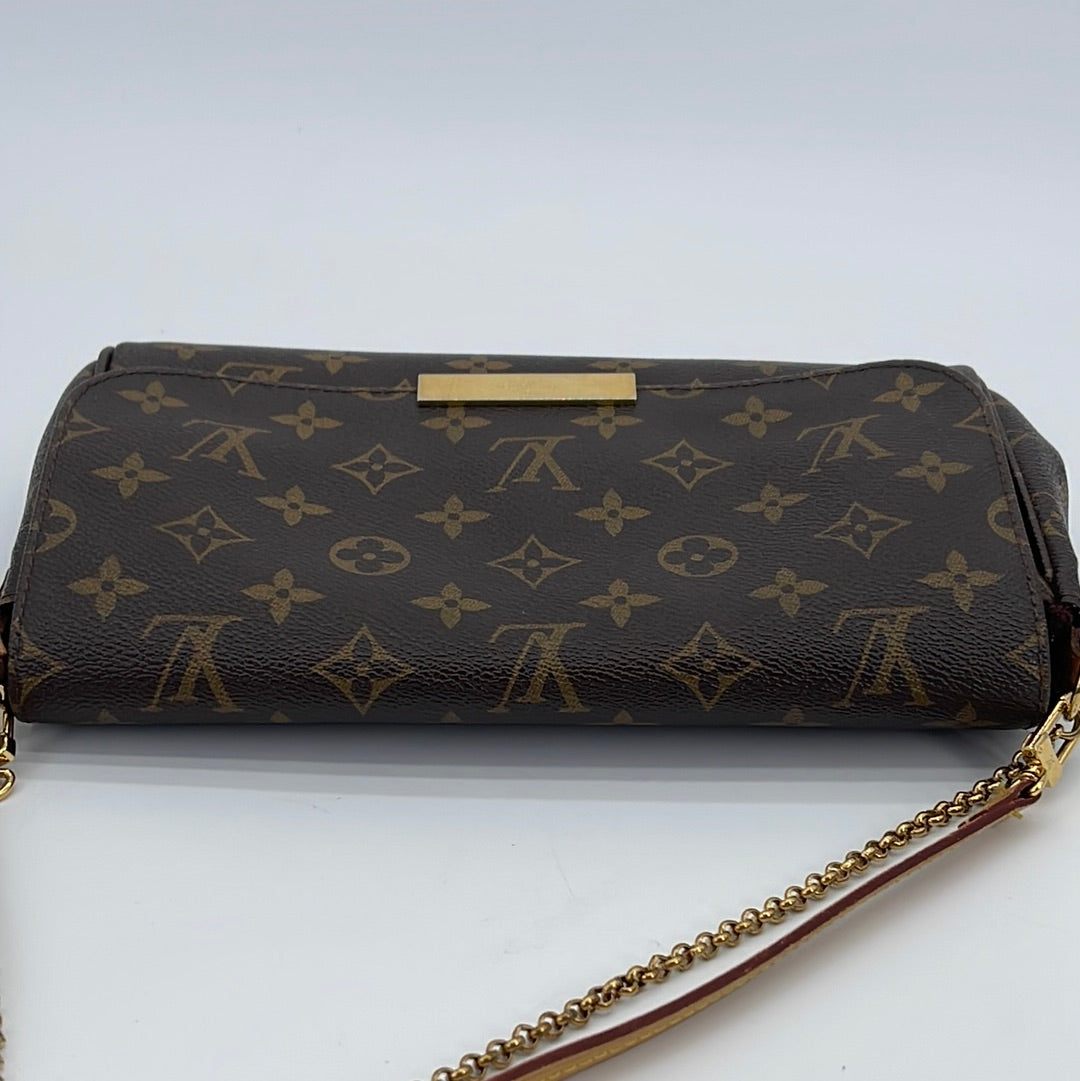 Discontinued PRELOVED Louis Vuitton Favorite MM Monogram Bag SD3193 09 –  KimmieBBags LLC