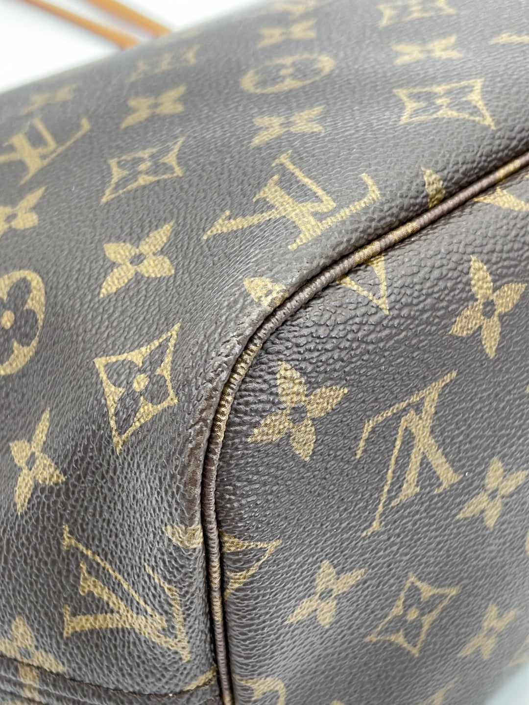 $3000 Louis Vuitton VICTOIRE bag rare authentic never full petite