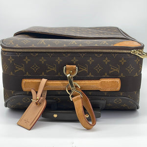 Preloved Louis Vuitton Pegase 55 Monogram Suitcase C8XTCM7 070323 –  KimmieBBags LLC