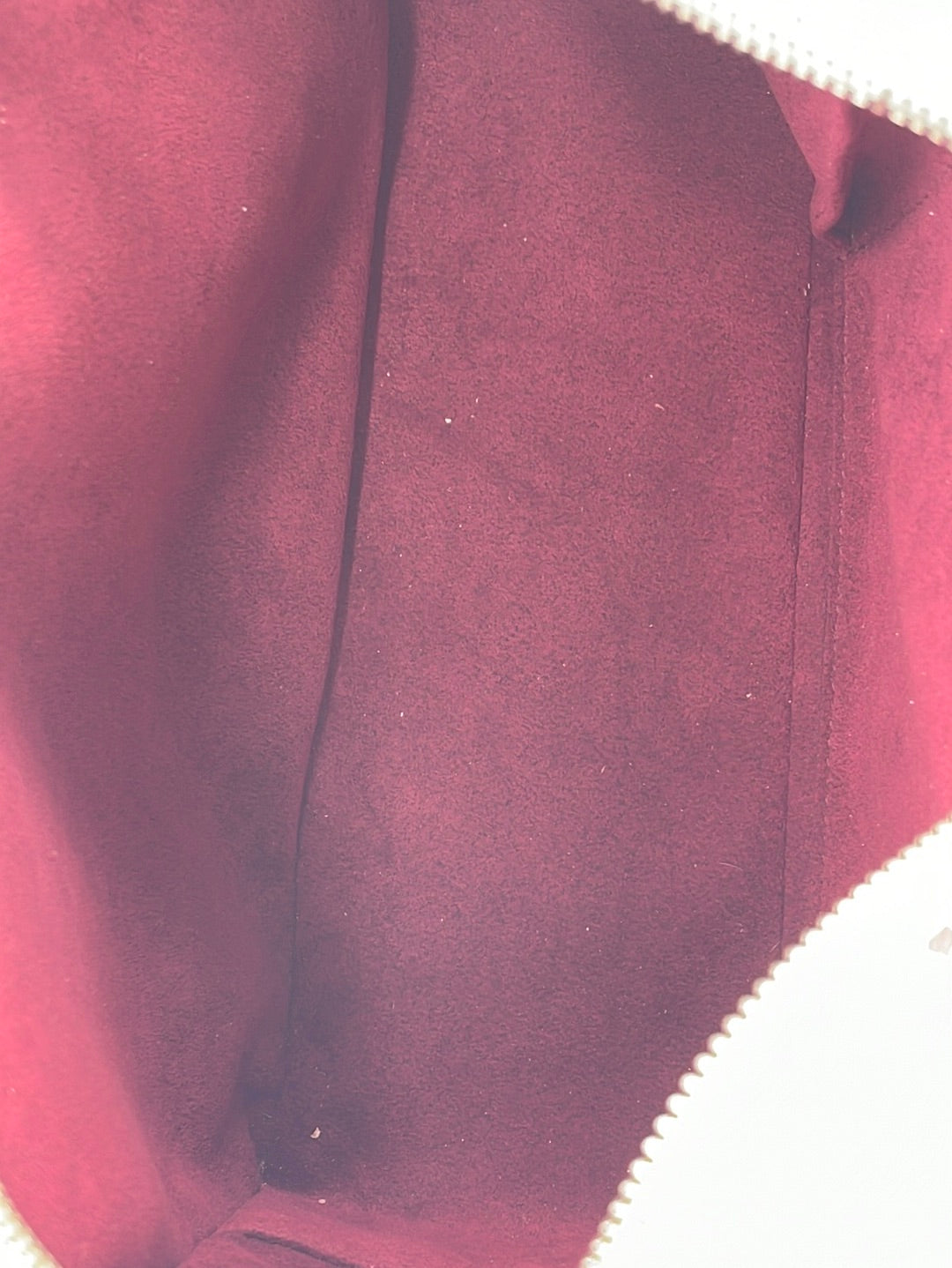 BANANANINA - Vibrant Monograms that we've been eyed on 👀 . Louis Vuitton  Monogram Multicolor Trouville Blanc 🔎590549 / 47764 Louis Vuitton Monogram Multicolore  Lodge PM Blanc 🔎590563 / 47769 . #shopatbanananina #