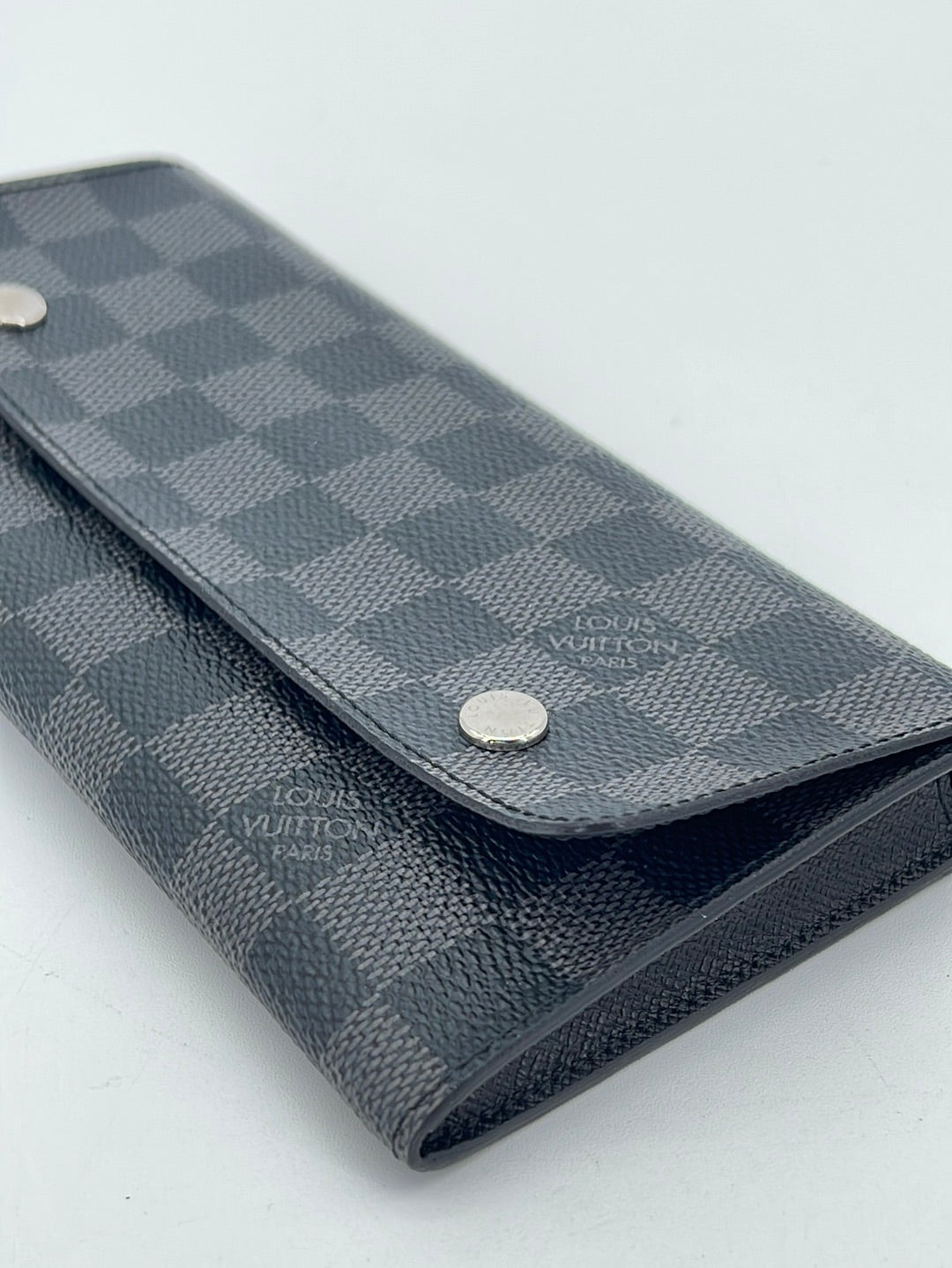 Louis Vuitton Damier Graphite Compact Modulable Wallet - Yoogi's Closet