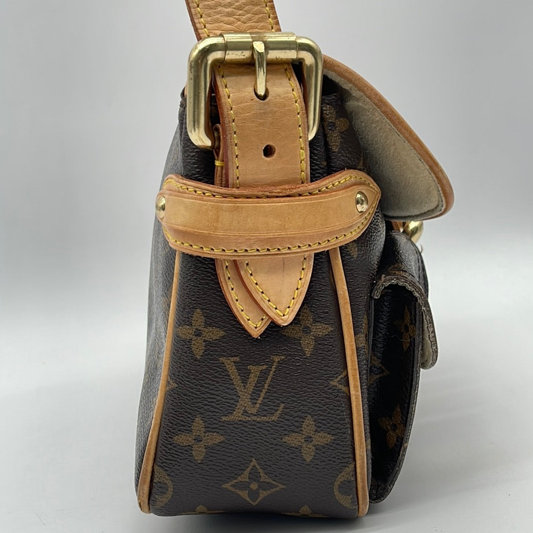 Louis Vuitton Monogram Canvas Hudson PM Shoulder Bag Handbag