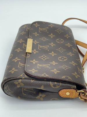 Discontinued PRELOVED Louis Vuitton Favorite MM Monogram Bag SD3193 09 –  KimmieBBags LLC