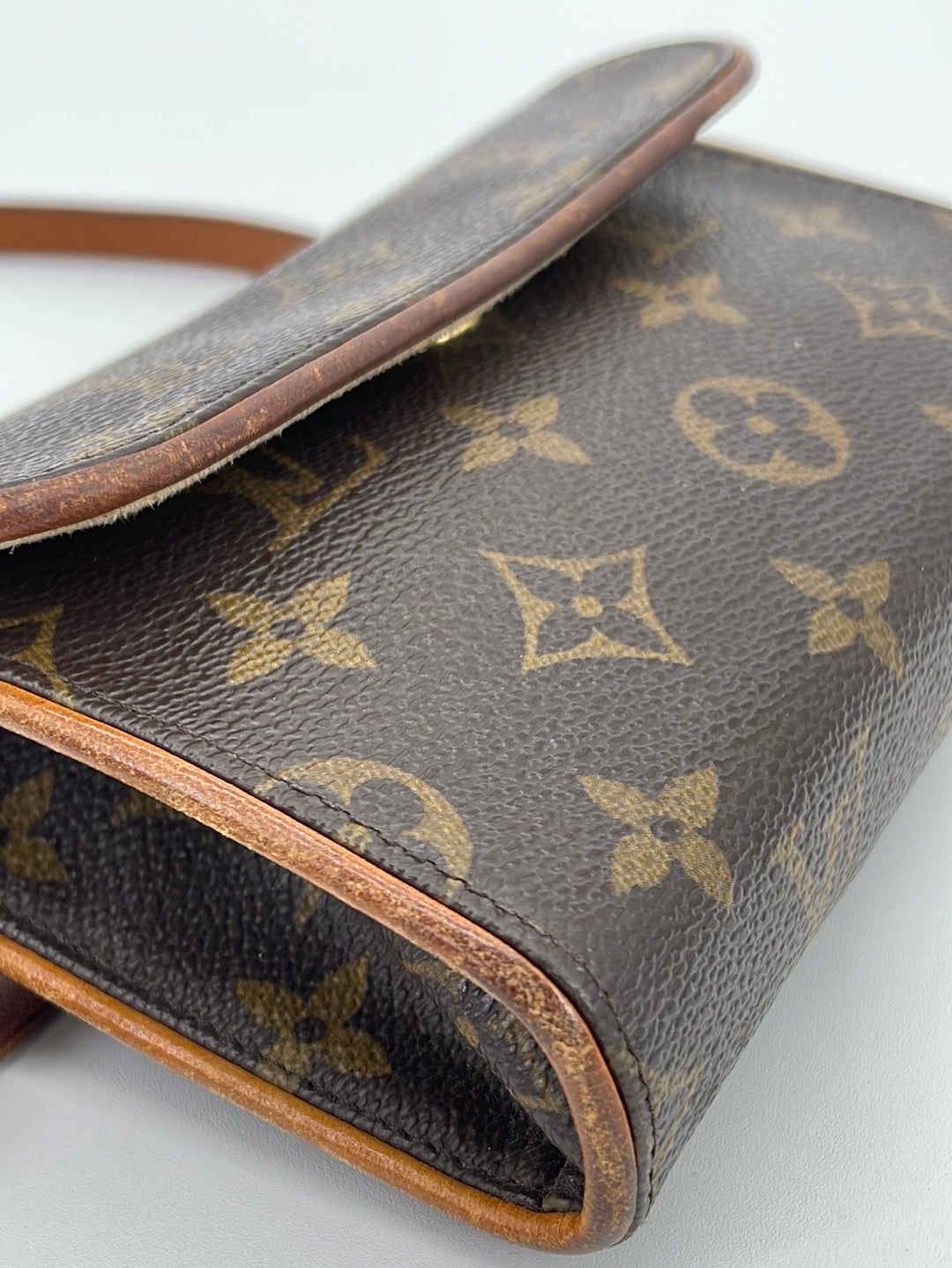 Louis Vuitton Pre Owned pre-owned monogram Florentine belt bag - ShopStyle