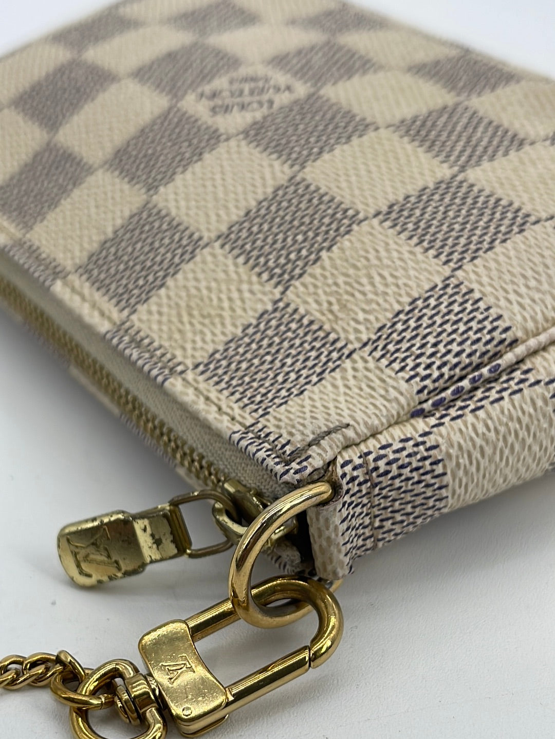 Louis Vuitton Pre-loved Damier Azur Pochette Accessoires
