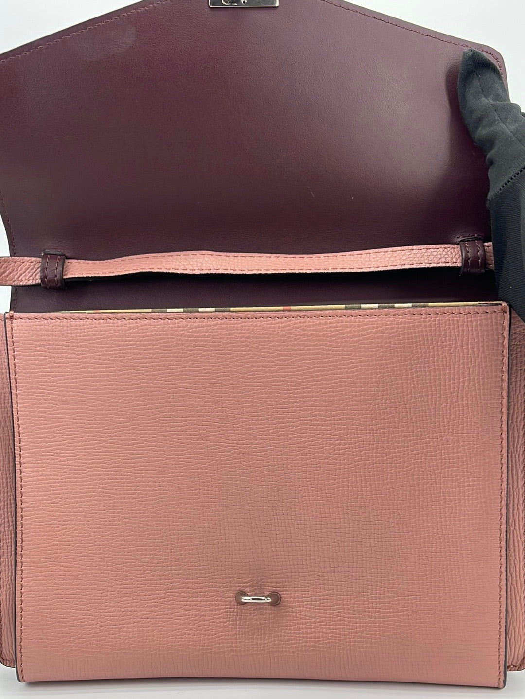 Macken leather crossbody bag Burberry Pink in Leather - 30356486