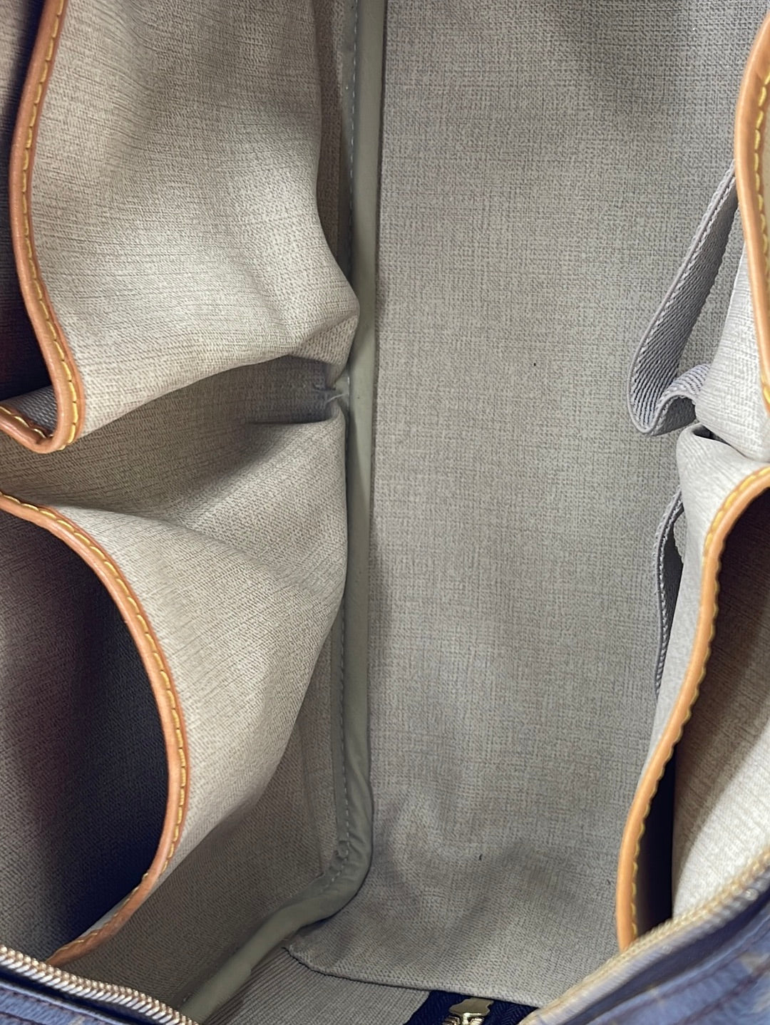 Deauville cloth handbag Louis Vuitton Brown in Cloth - 35974878