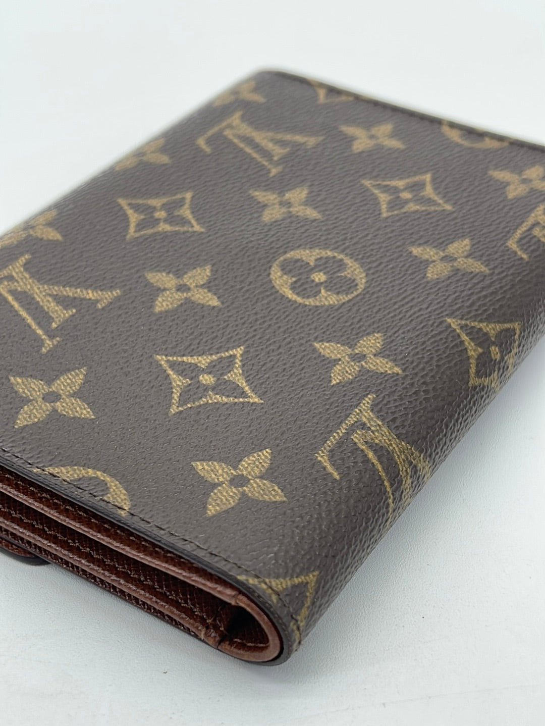 053 Pre-Owned Louis Vuitton Monogram Bifold Zip Wallet SP 0031