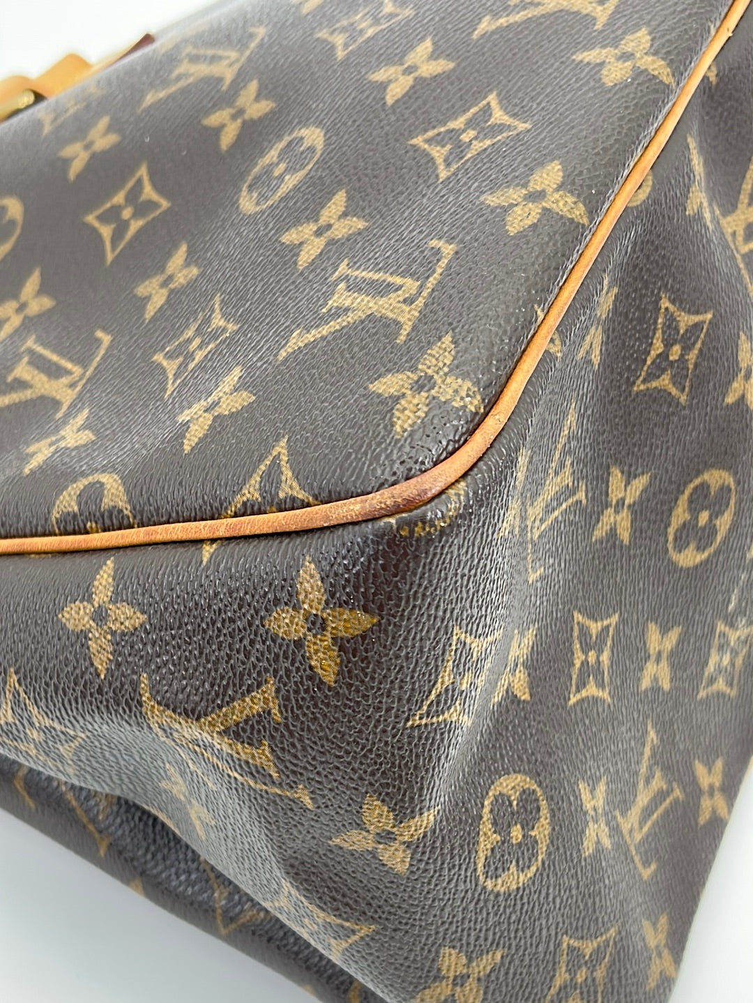 Preloved Louis Vuitton Monogram Batignolles Vertical Tote DY29KVK 0428 –  KimmieBBags LLC