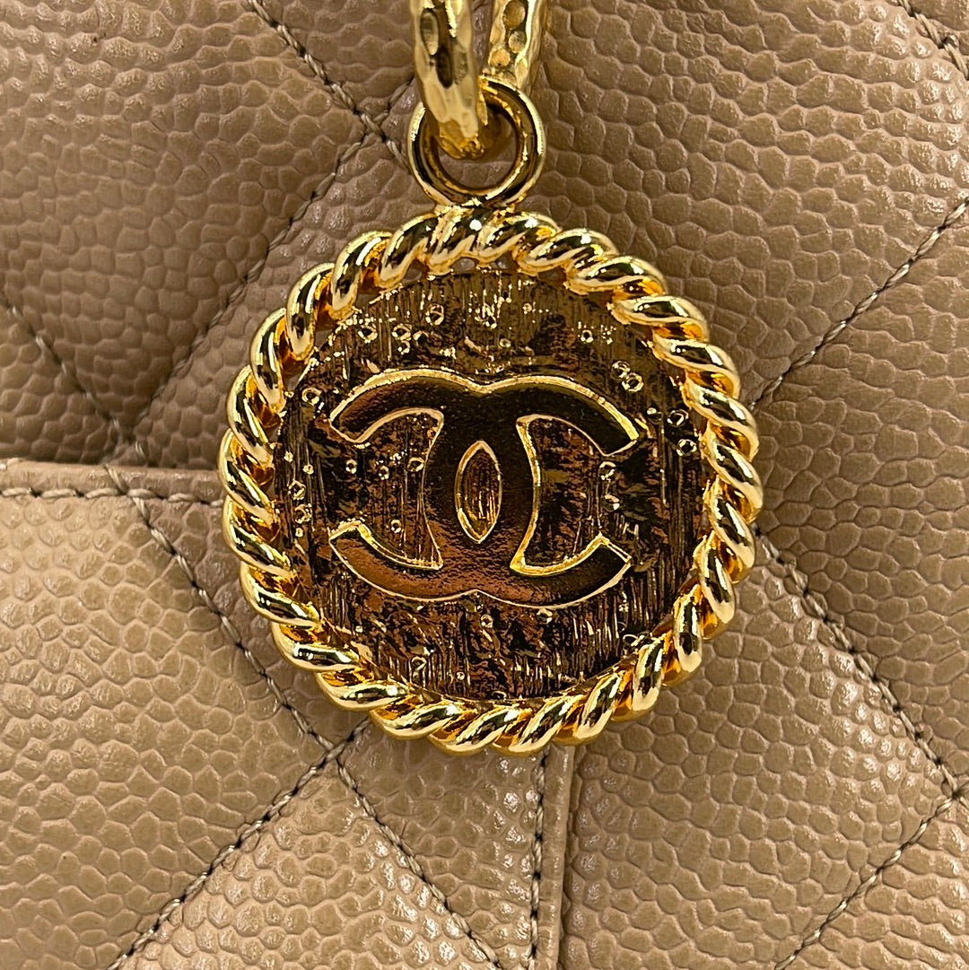 Chanel Beige Quilted Caviar Medallion Tote｜TikTok Search
